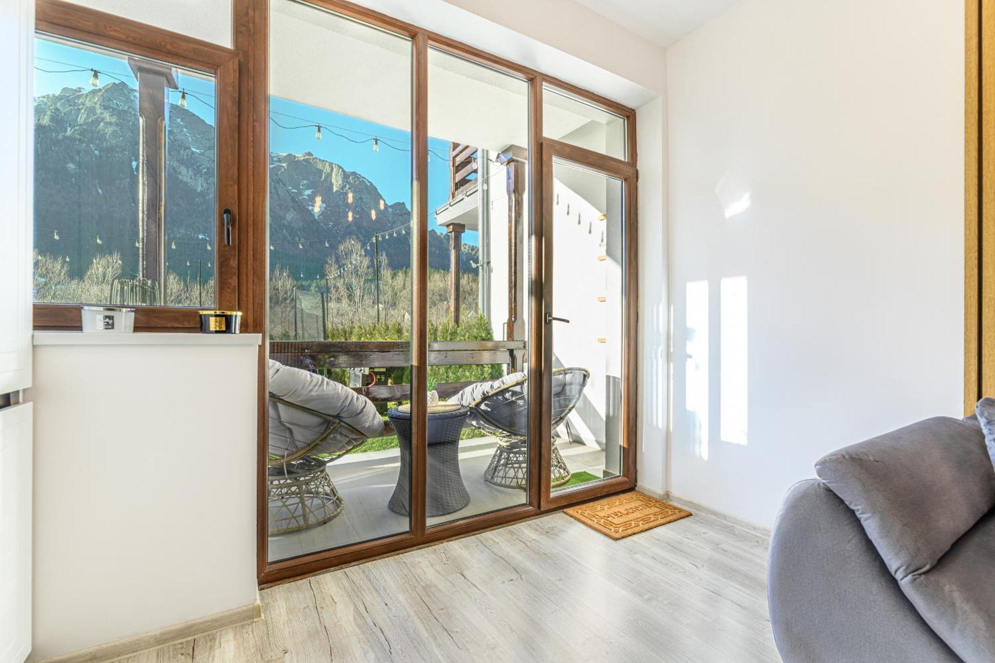 Ama Garden Apartment Busteni Exterior photo