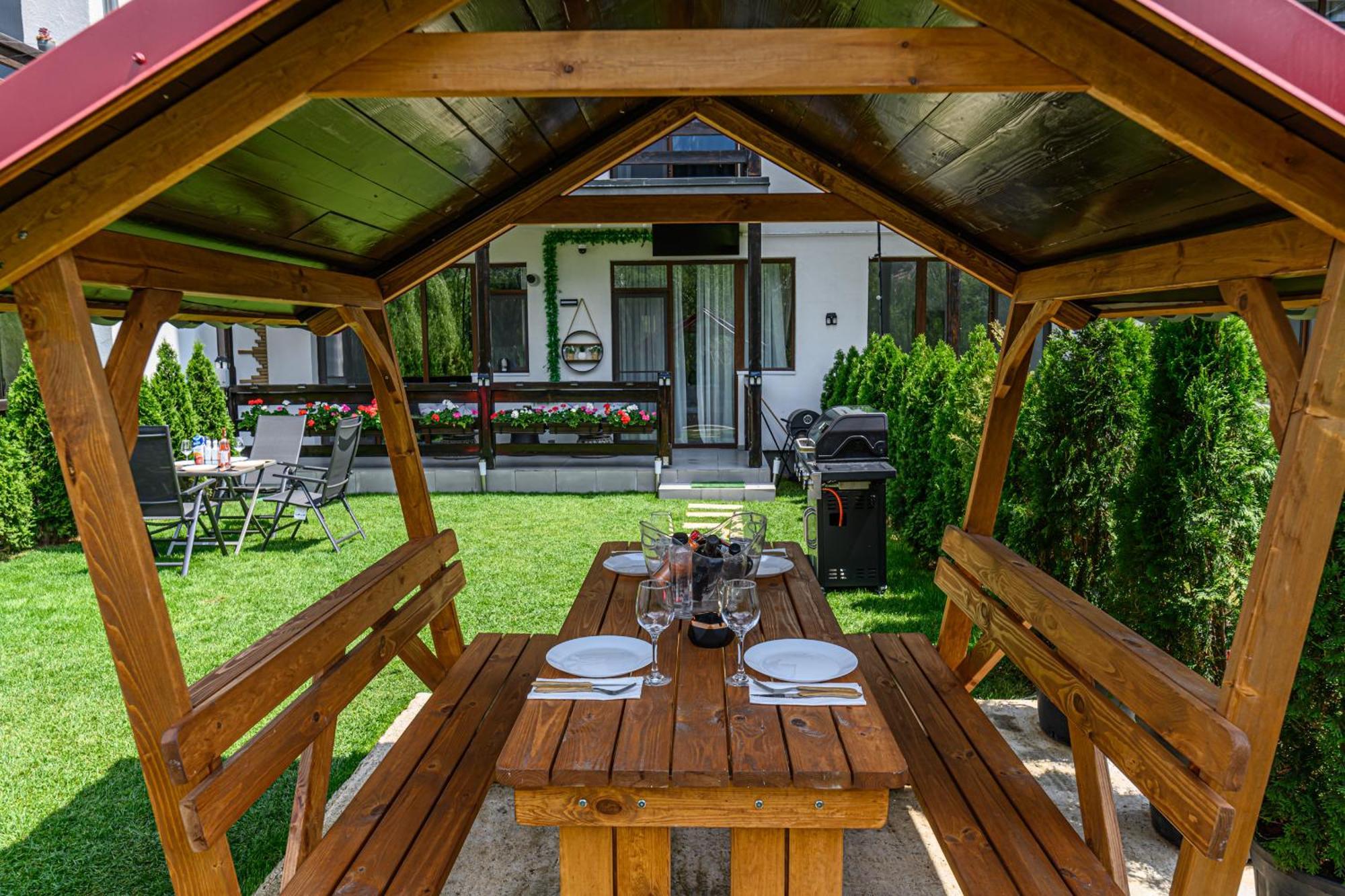 Ama Garden Apartment Busteni Exterior photo